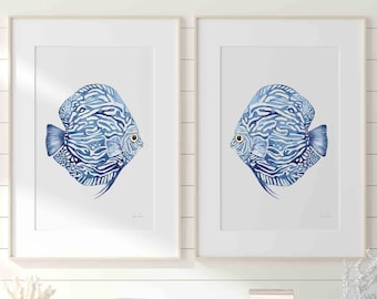 Set di opere d'arte di pesci tropicali di 2 stampe Discus Fish Modern Coastal Wall Decor Marine Beach House Pittura ad acquerello Hamptons Sea Life Art