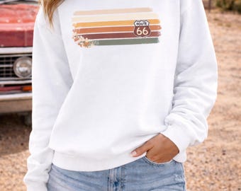 Vintage Route 66 sweater met ronde hals voor dames, retro zonsondergang gestreepte snelwegtrui, roadtrip-outfit, Americana Travel Lover Gift