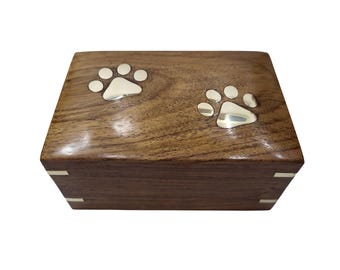 Urna de madera artesanal para mascotas con huella de pata de latón / Urna conmemorativa para perros y gatos