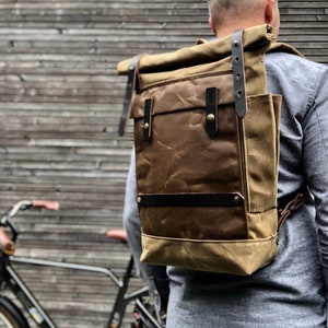 Convertible backpack into bike pannier / bicycle bag in waxed canvas  /  bike accessories