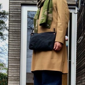 Waxed canvas day bag / zipper bag COLLECTION UNISEX image 1