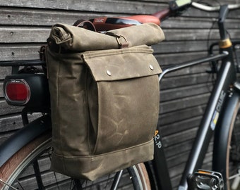 Motorcycle bag with detachable shoulder strap   Bicycle bag in waxed canvas with volume pocket   Bike accessories  Waxed canvas saddlebag
