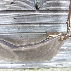 Waxed canvas day bag / zipper bag COLLECTION UNISEX image 7