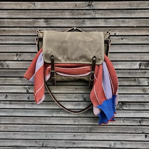 Sac messager en toile cirée marron clair Musette avec bandoulière réglable UNISEXE