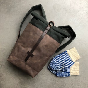 Mochila de couro lona encerada - mochila com rolo para fechar em cima