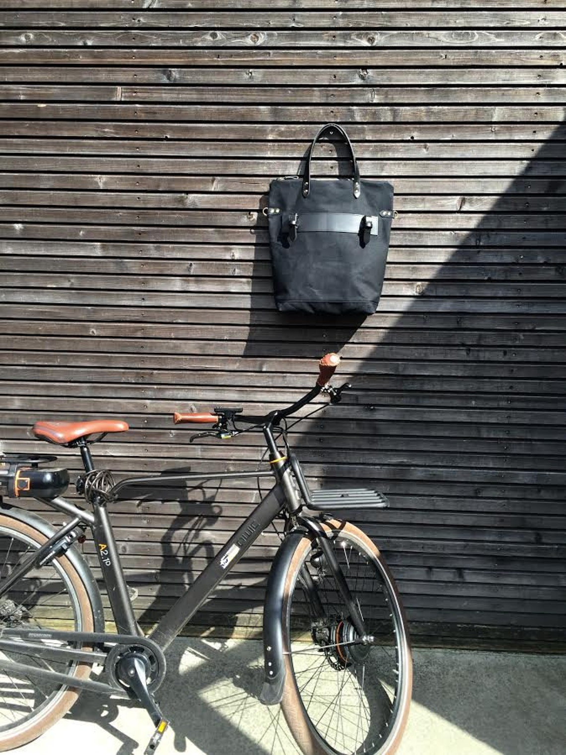 Bike pannier / bicycle bag in waxed canvas with zipper closure Etsy