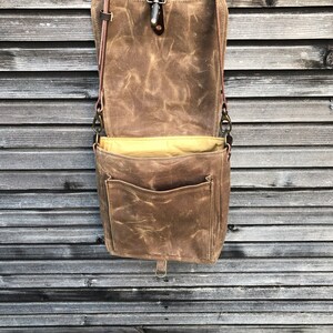 Messenger bag in waxed canvas with leather adjustable shoulder strap and closing flap medium size image 5