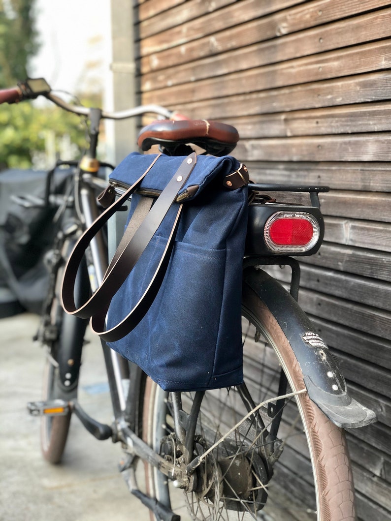 Waterproof bicycle pannier in waxed canvas with zipper closure and cross body strap bike accessories image 9