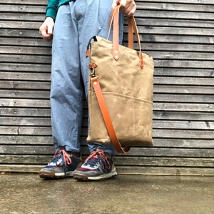 Bike pannier / diaper bag convertible into bicycle bag in waxed canvas with zipper closure and cross body strap image 7