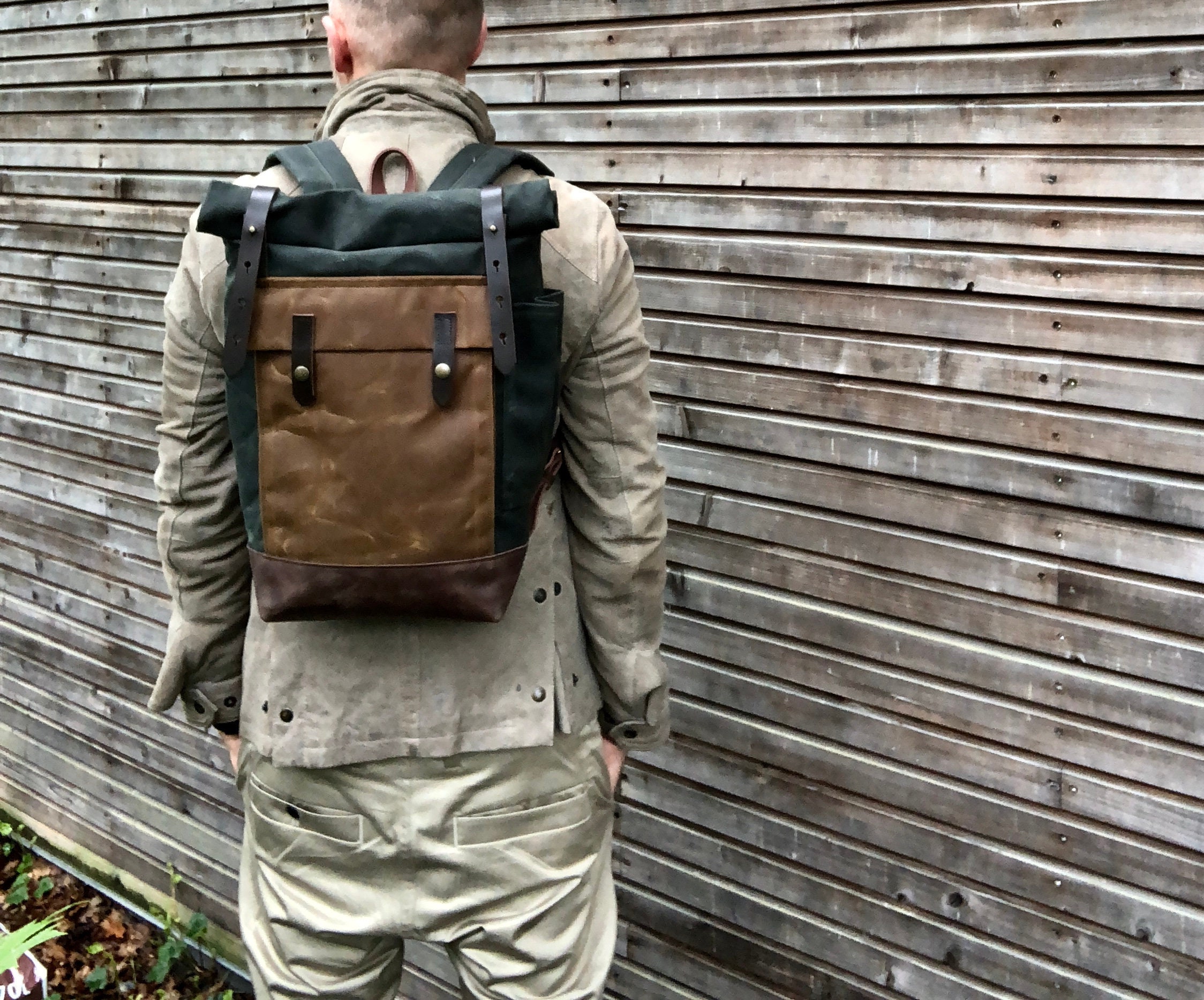 Backpack medium size rucksack in waxed canvas, with leather front