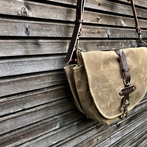 Sling bag / Jachttas / Tas in gewaxt canvas / Musette / messenger bag in gewaxt canvas afbeelding 6