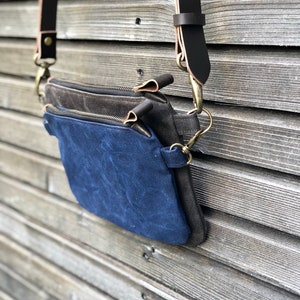 Sac de jour en toile cirée / petit sac messager / sac kangourou avec bandoulière en cuir ciré