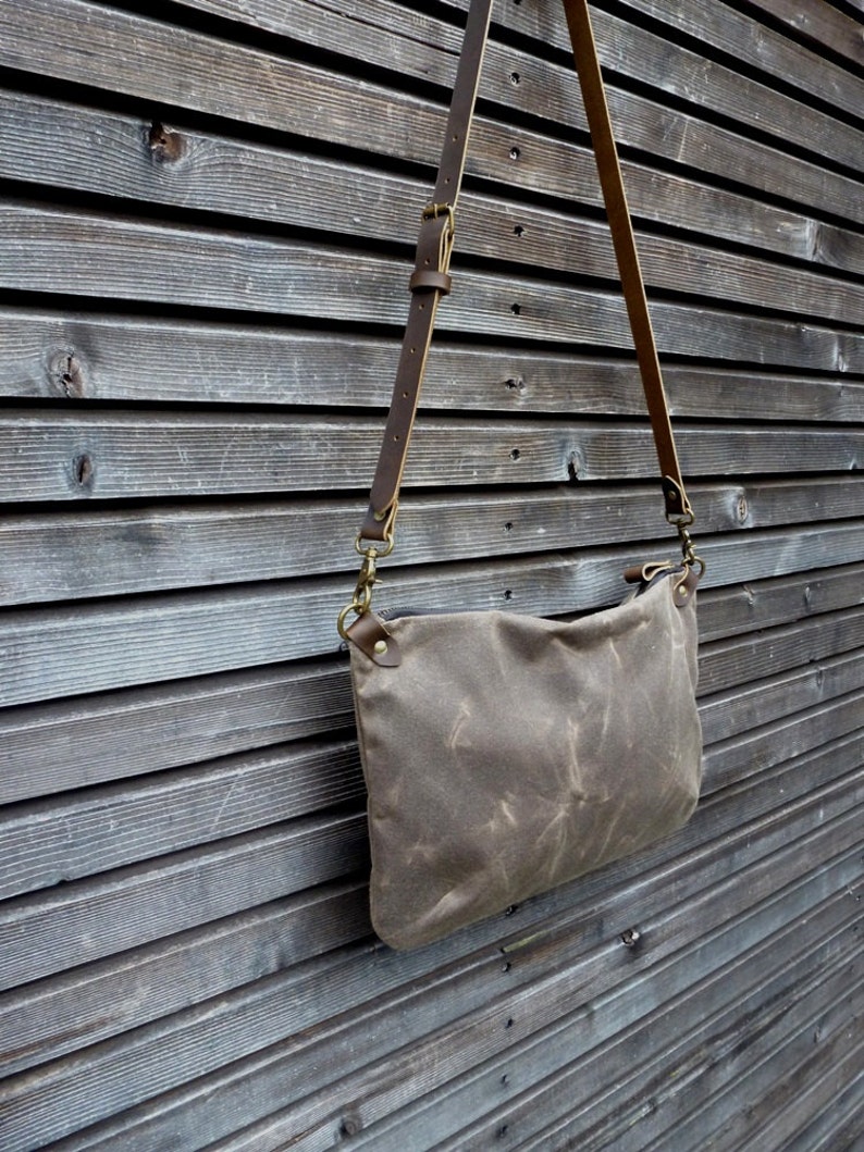Waxed canvas day bag / zipper bag COLLECTION UNISEX image 5