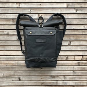 Sac à dos en toile cirée noire / sac à dos imperméable avec haut enroulable et bretelles rembourrées COLLECTION UNISEXE