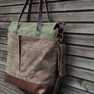 Diaper bag / Large tote bag in waxed canvas and leather with cross body strap COLLECTION UNISEX image 4