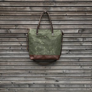 Diaper bag / Large tote bag in waxed canvas and leather with cross body strap COLLECTION UNISEX image 5