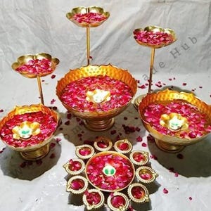 Taj Urli Floating Flower Set: Diwali Wedding Decor, Pooja Diya (10 pcs.)