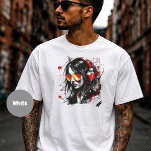 Graffiti-Street-Art-T-Shirt für Mädchen, Urban-Music-Rebell-Kopfhörer-Sonnenbrillen-T-Shirt, auffälliges rot-schwarzes Punk-Grafik-Top mit Sprenkeln
