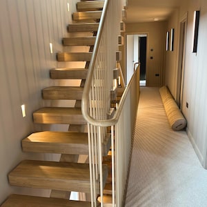 Cantilever - Central Spine Staircase Design with spindles - Modern Stairs