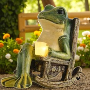 Solar Frog Garden Statue with Light – Cute Outdoor Yard Decor, Solar Powered Lawn Ornament, Funny Frog Gift, Garden Sculpture for Lawn