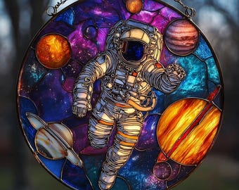 ステンドグラスの死の惑星サンキャッチャー – 宇宙の窓飾り、ゴシック