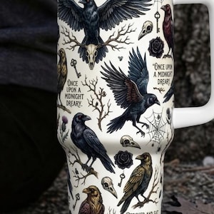 The Raven 40oz-beker met handvat, gotische Edgar Allan Poe-reismok, Dark Academia Stanley-stijl beker, Halloween-cadeau voor moeder, ravenbeker