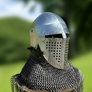 Medieval Bascinet Helmet with Chainmail & Visor | Steel Knight Armor Helmet for LARP Cosplay Medieval Combat Reenactment