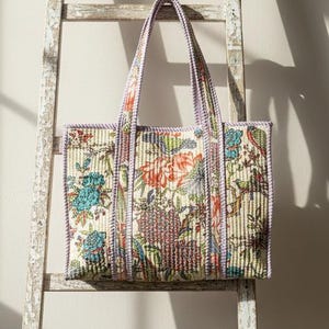 Sac cabas en coton imprimé floral indien : cadeau pour demoiselle d'honneur. Sac matelassé avec fermeture éclair.