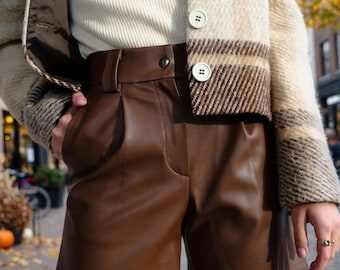 Brown Genuine Leather Shorts Women, High Waisted Pleated Bermuda Shorts, Real Leather Tailored Shorts with Pockets, Fall Outfit Gift