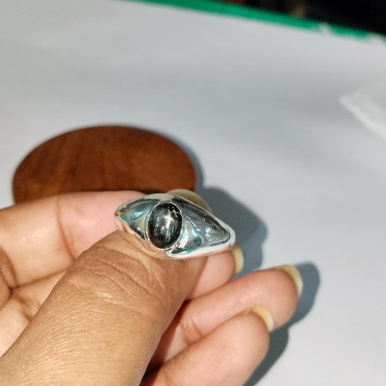 ハンドメイド ブラック スター サファイア リング、925 シルバー