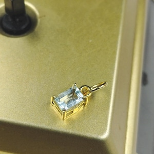 18k solid gold/Natural aquamarine charm/Baguette  Cut gold charm/Lightweight handmade 18k gold charm pendant/March birthstone/Gift for her