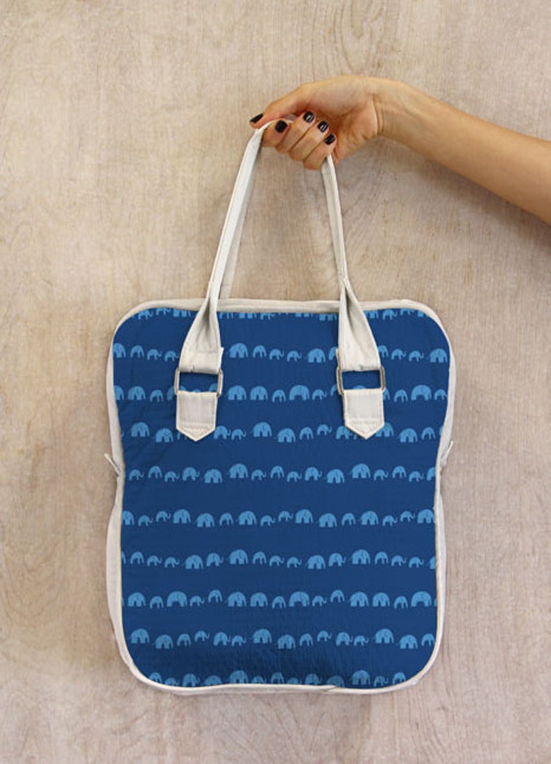 Elephants fabric, Blue elephants on blue tones fabric for Selva collection, Art gallery "feel the difference" oeko tex fabric 100% cotton afbeelding 4