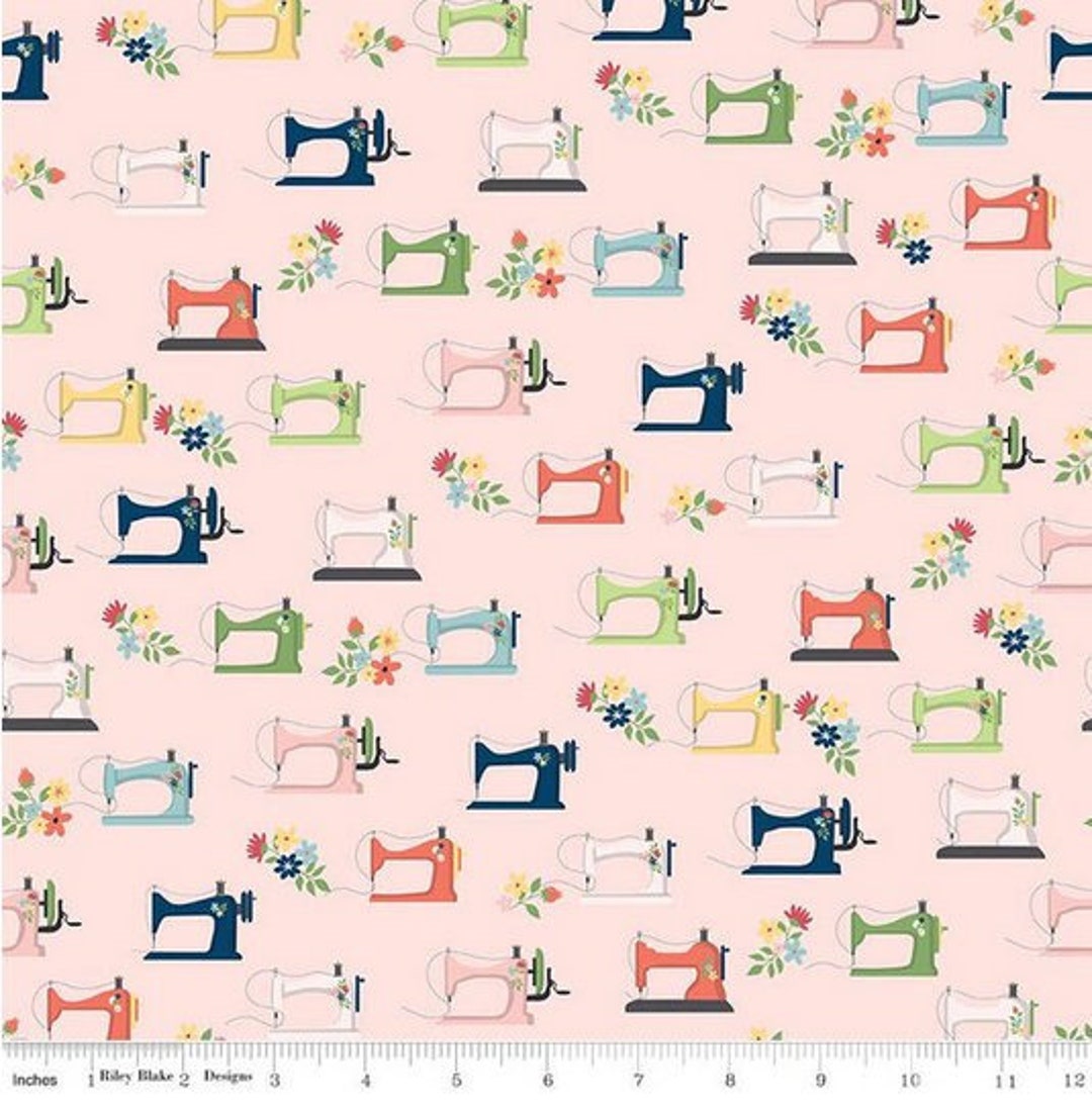 Sew Much Fun Sewing Machines Pink Fabric, Vintage Sewing Machines Fabric, Sewers Fabric