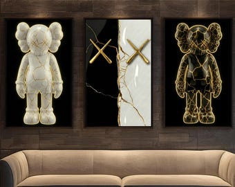 Dekoratives HypeBeast Kaws inspiriertes Designer Wand Kunst Poster 3er-Set, Hypebeast Dekor, Arrtful Urban Decor Print, Kaws Figur