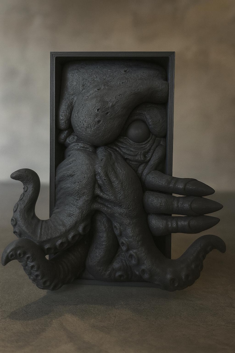 Book Nook “Cultist” – Lovecraft decoration, hand-finished or for self-painting, 3D printed from PLA, tentacle bookend image 6