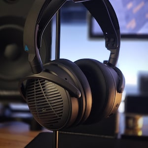 Audeze Maxwell UV DTF Sticker Vinyl Decal Headphone Deco