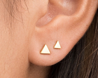 Mini Silver Triangle Geometric Stud Earrings - Mountain Post Earrings - Best Friend Gift - COM504