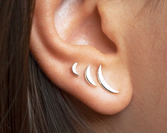 Celestial Moon Sterling Silver Earrings -  Minimalist Gold Stud Earrings -  COM510