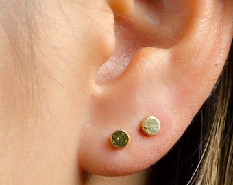 Silver Stud Earring - Dot Earrings - Lunaijewelry - Flat Stud Earrings - Post Earrings - Minimalist Earrings - STD007