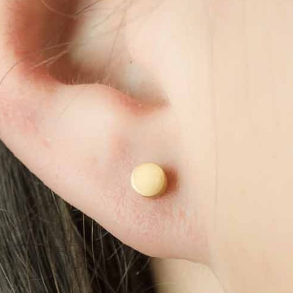 Cute Handmade Tiny Stud Earrings - Minimalist Cartilage Ear Piercing  - Gift Under 20 - STD008