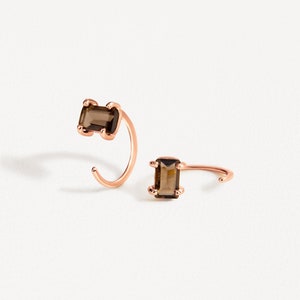 Huggie-oorbellen met rookkwarts - Handgemaakte oorring - EAR145SQZ