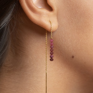 Pendientes minimalistas de cadena colgante de oro - Pendientes delicados con forma de rosca - Pendientes con piedras preciosas para mujeres y niñas - CHE046