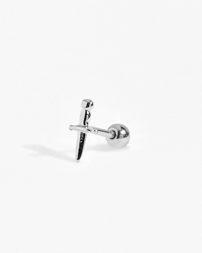 Helix Flat Back Sword Earring Conch Stud Dagger oorbellen Lunai Sieraden PRC001 afbeelding 2