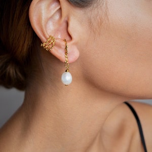 Cartilage Gold Ear Cuff No Piercing Earrings - Contemporary Jewelry - ECF024 image 7