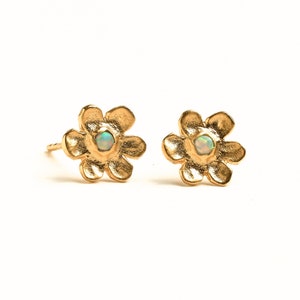 Cute Opal Flower Gold Stud Earrings Gift Summer Opal jewelry STD150 Yellow Gold Matte