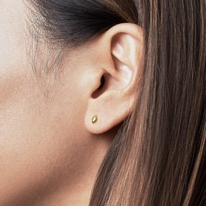 Geometric Earrings - Tiny Diamond Shaped Earrings - Dainty Minimalist Earrings - Best Friend Gift - STD069