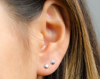 Mini Gold Cartilage Minimalist Earrings - Best Gift Under 20 - Perfect for Everyday Wear - STD065