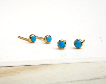 Puces d'oreilles turquoises délicates - Bijoux en pierres précieuses - Petites puces d'oreilles - STD075TRQ