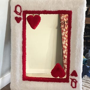Queen of hearts mirror frame, custom mirror of playing card, high pile carpet, fluffy rug, 3d rug, 3d carpet, tufted mirror, playing car rug