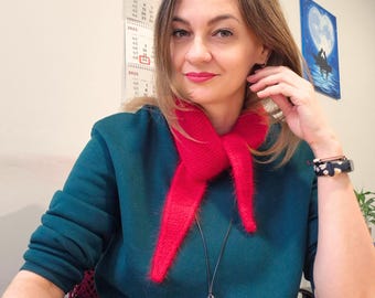 Bufanda de angora tejida a mano, minibufanda roja para el cuello, accesorio ligero y acogedor